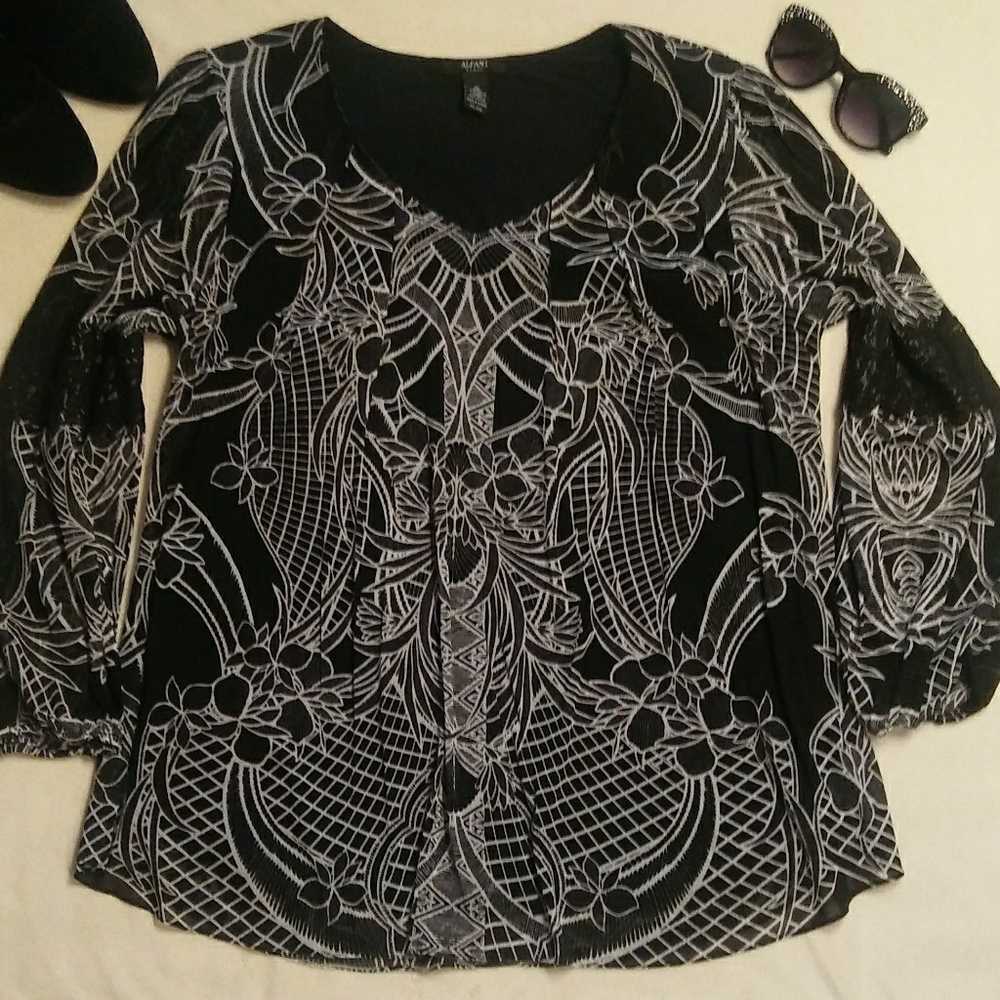 Alfani Top with Sheer Sleeves Size 1X